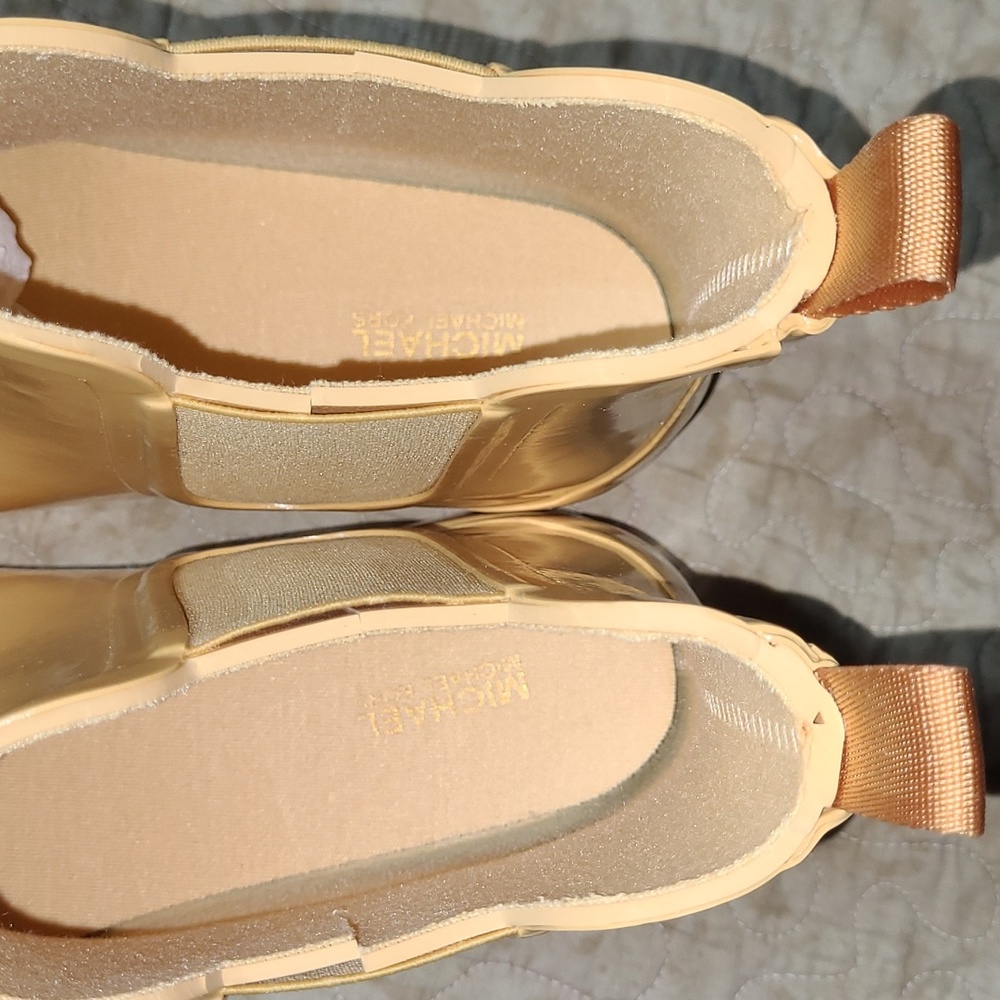 Michael Kors Sidney Rain Booties in Yellow Size Various - Picture 6 of 9